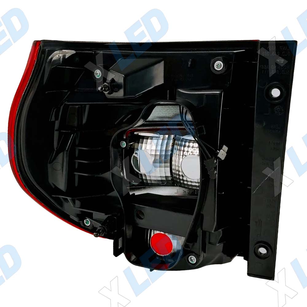Фонарь задний Skoda Yeti (2009-2018) LED (правый)
