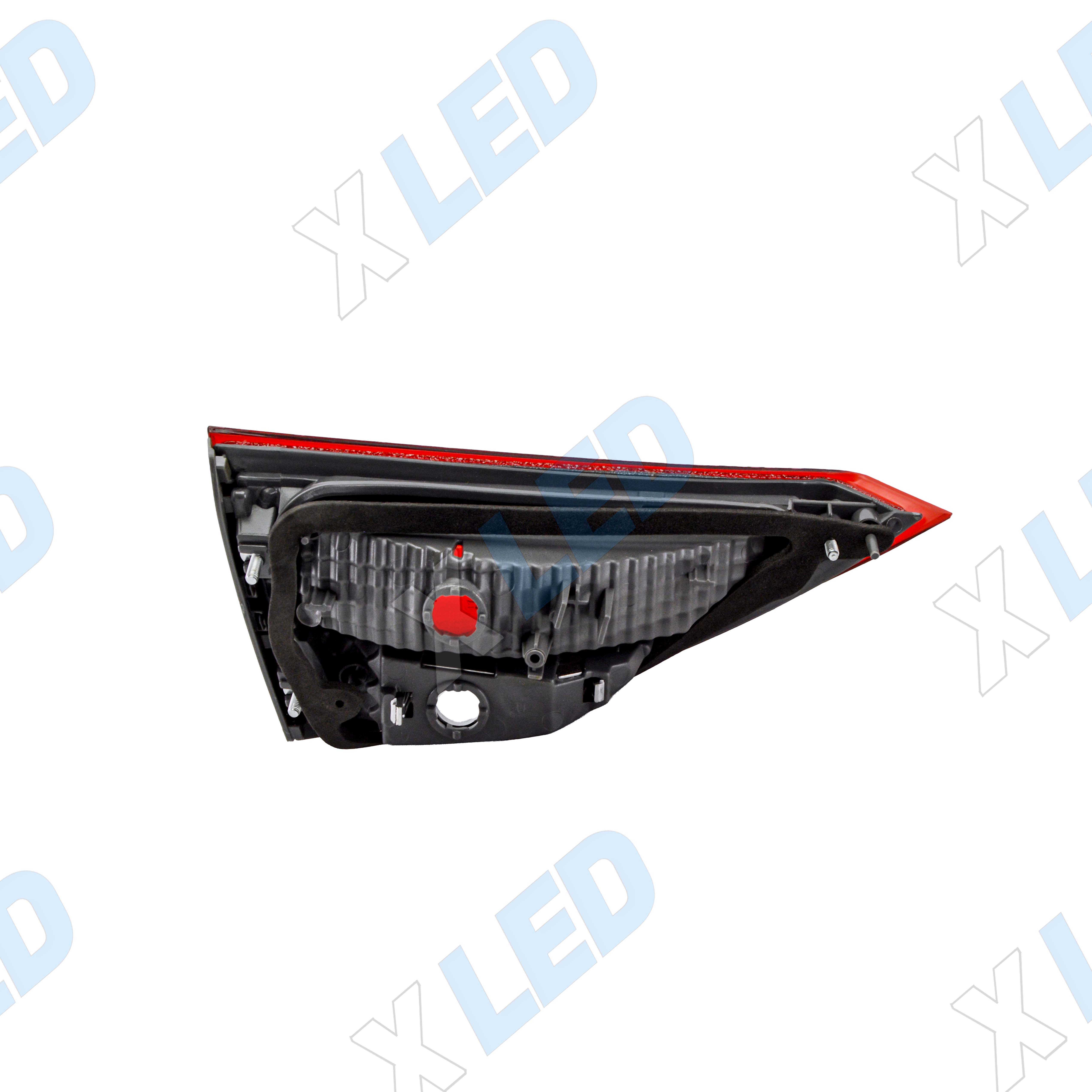 Фонарь задний Hyundai Elantra V (2010-2014) в багажник (правый)