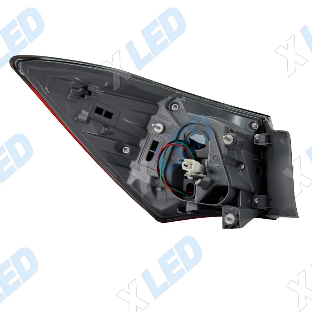 Фонарь задний Toyota Corolla XI (E160, E170, E180) рест в багажник LED (2015-2019) правый