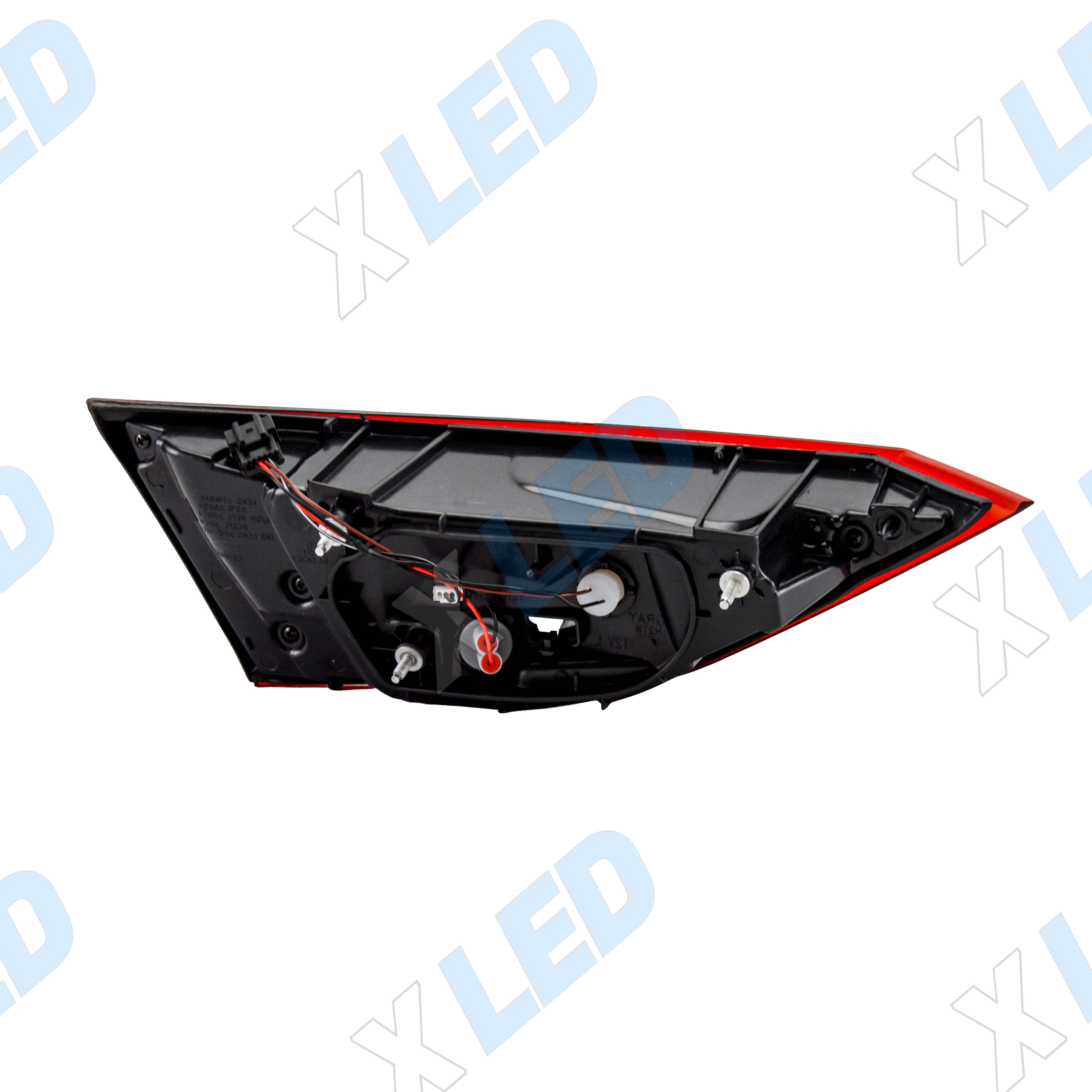 Фонарь задний Hyundai Elantra VI (2015-2018) LED в багажник (правый)