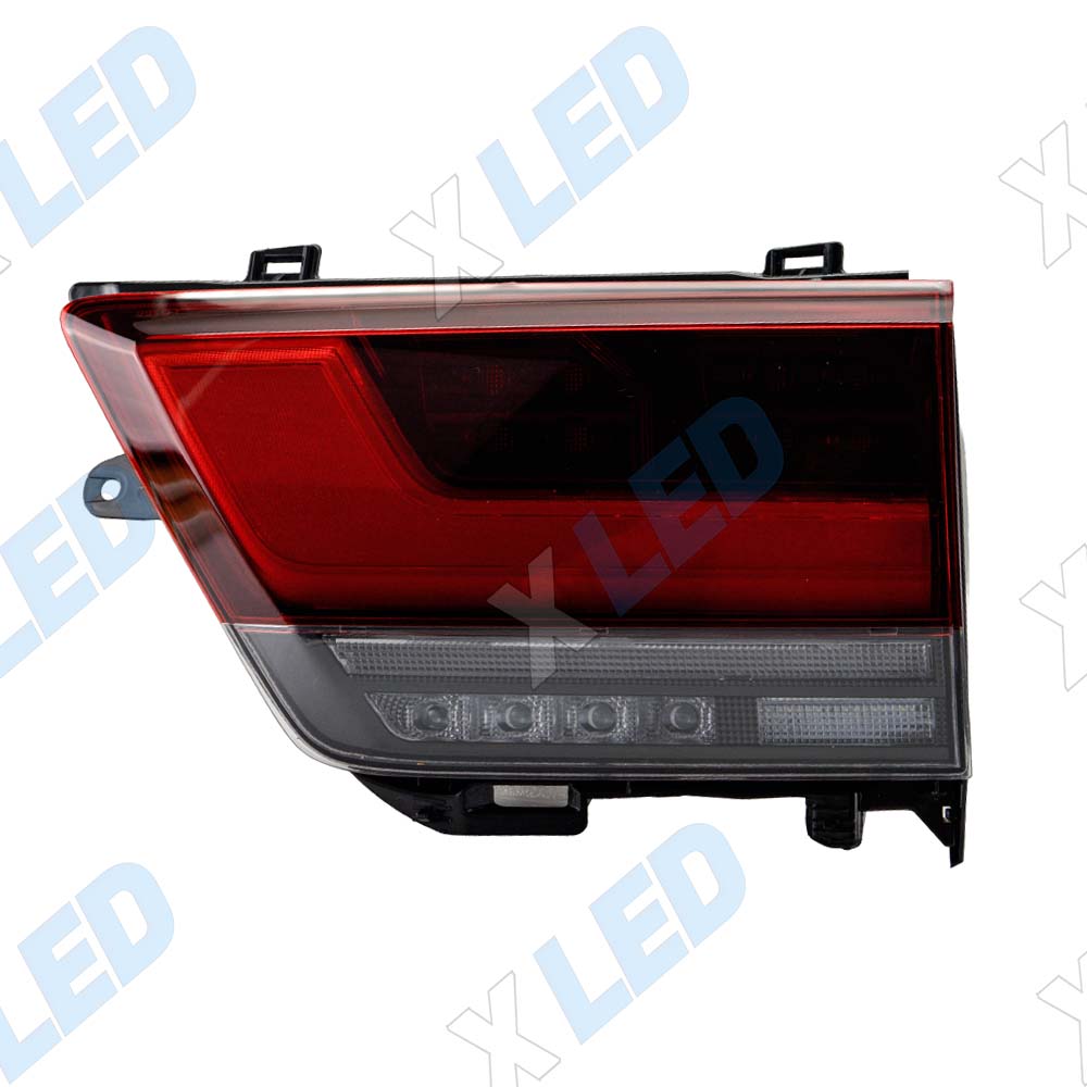 Фонарь задний Toyota Land Cruiser 300 (2021-2026) в багажник, правый
