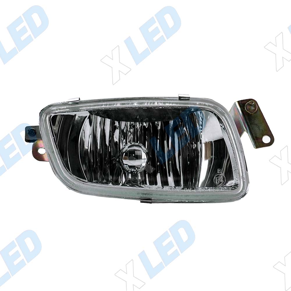 Фара противотуманная Mitsubishi Pajero Montero III поколение (1999-2006) №1 (правая)