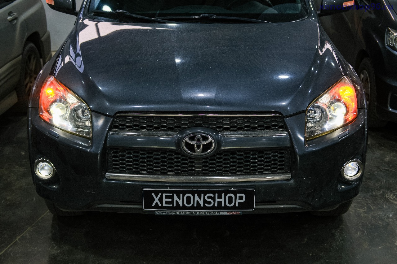 Toyota Rav4-03.jpg