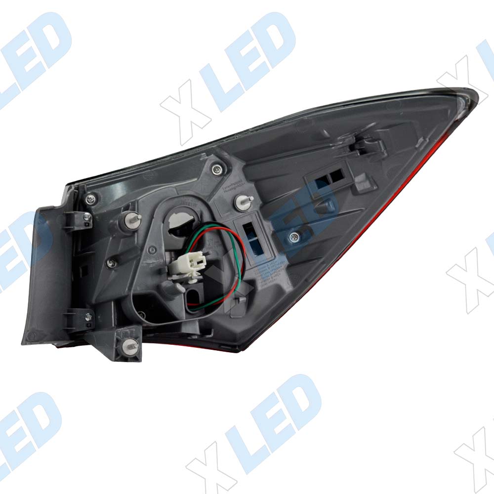 Фонарь задний Toyota Corolla XI (E160, E170, E180) рест в багажник LED (2015-2019) левый