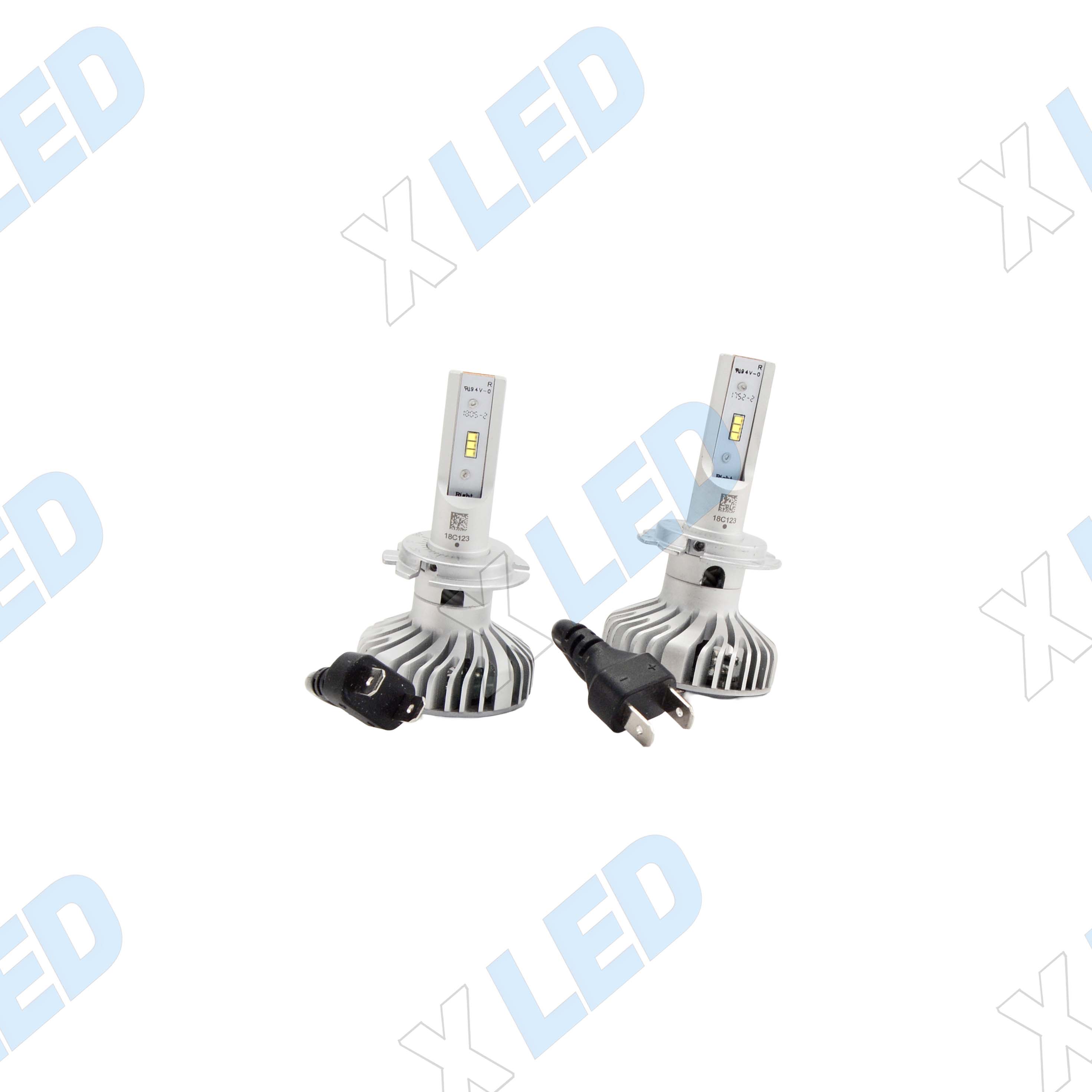Комплект светодиодных ламп H7 Philips Ultinon LED 6200K (11972ULWX2)