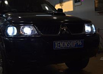 Установка би-ксеноновых линз KOITO на Mitsubishi Pajero