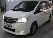 Би-ксеноновые линзы Hella 3/Nissan Serena 2012 год