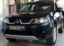 Mitsubishi Outlander - Установка Би-галогенных линз