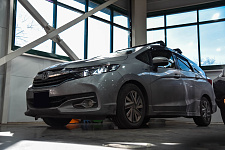 Honda Shuttle - Замена штатного света