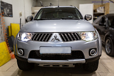 Mitsubishi Pajero - Установка линз