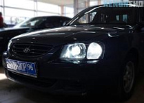 Hyundai Accent 2011 Установка: - Би-ксеноновые линзы HELLA 3R